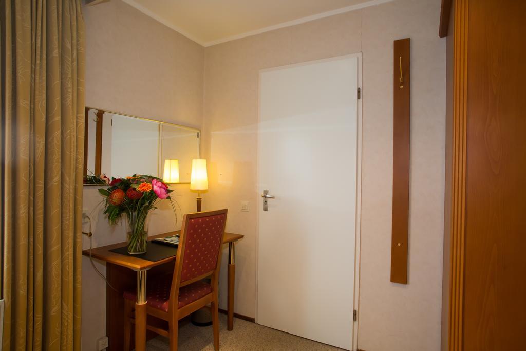 Landhotel De Hoofdige Boer Almen Esterno foto